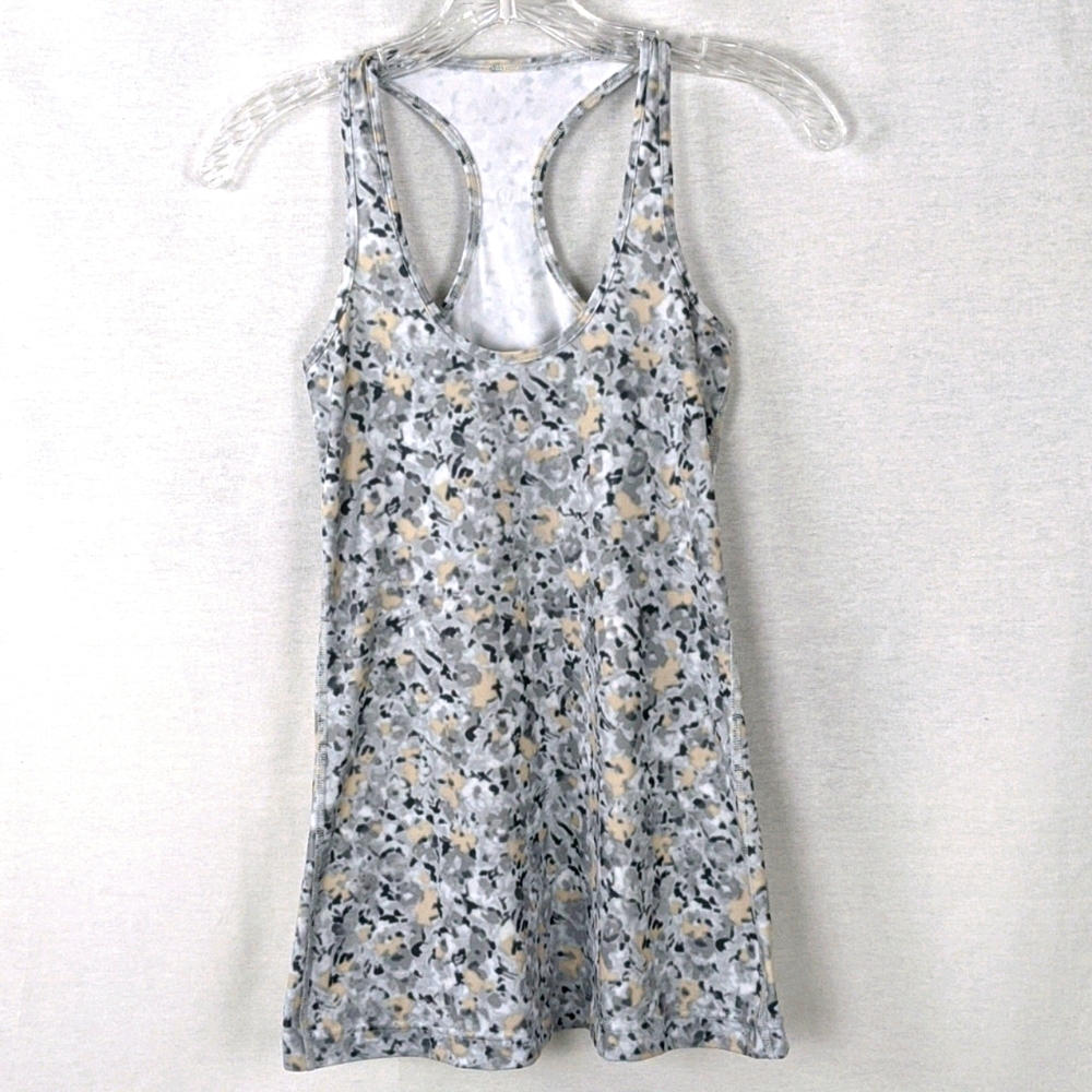 Lululemon Razorback Tank - Picture 1 of 4
